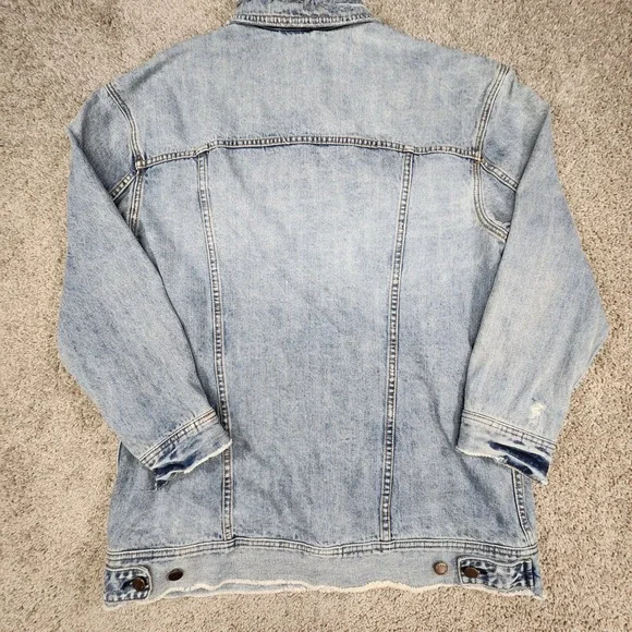Free People Denim Jacket Women‎ M/L Distressed Light Wash Jean Coat - Picture 3 of 15